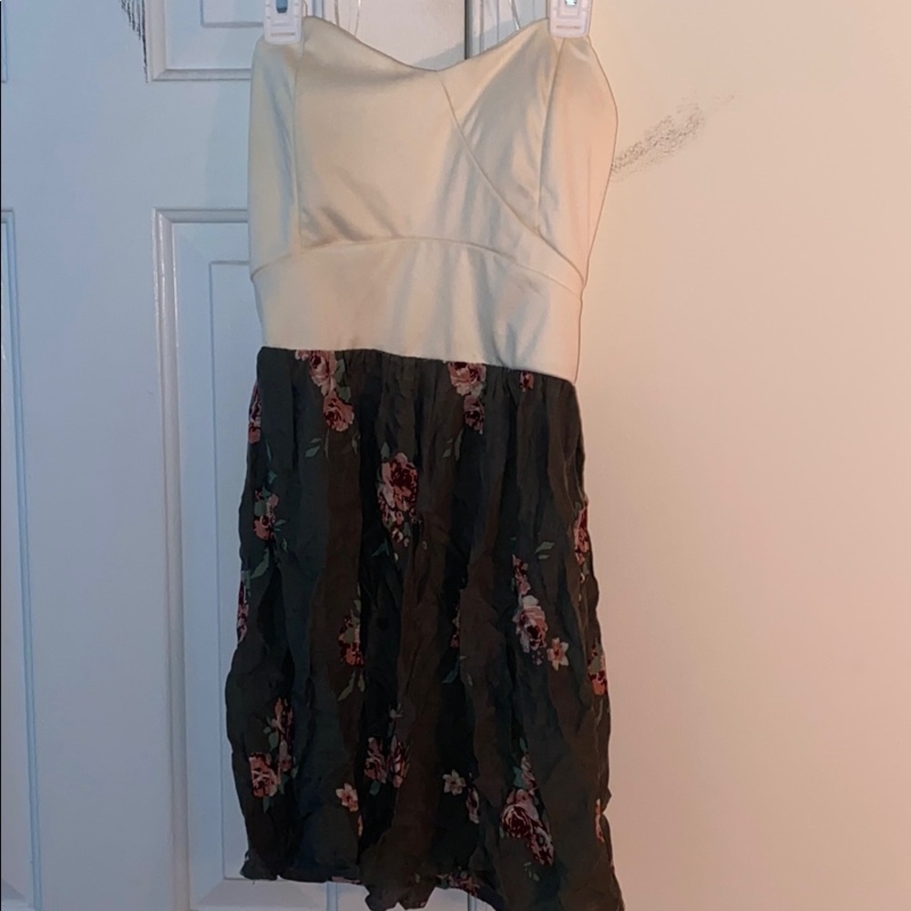 Strapless dress🤍✨